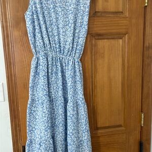Blue and White Floral Sleeveless Dress